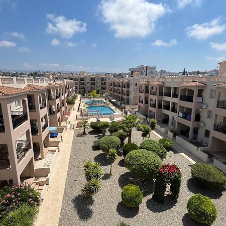 Royal Seacrest Residence Paphos Exterior photo