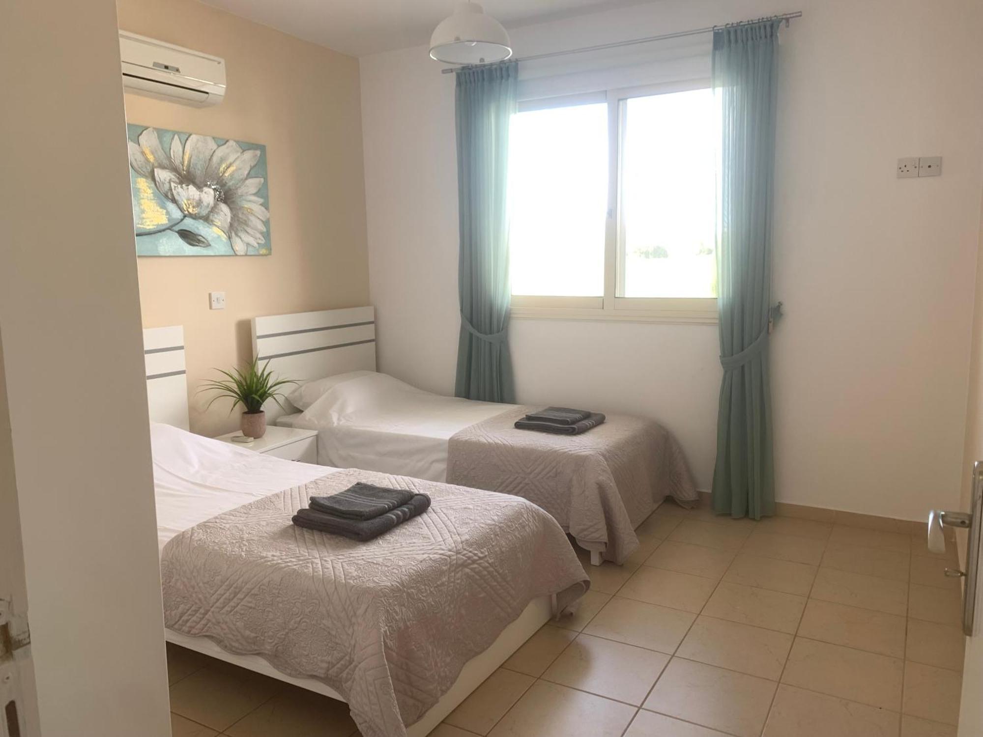 Royal Seacrest Residence Paphos Exterior photo