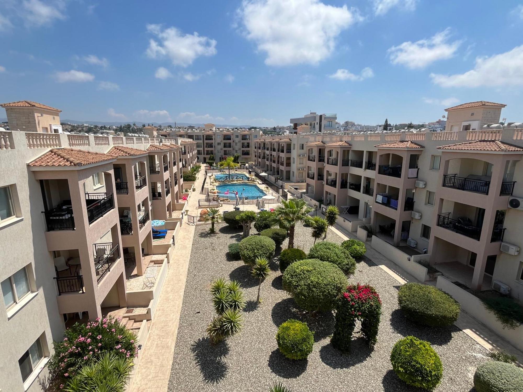 Royal Seacrest Residence Paphos Exterior photo